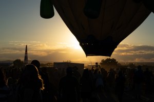 2024BalloonFiestaGlow-6.jpg